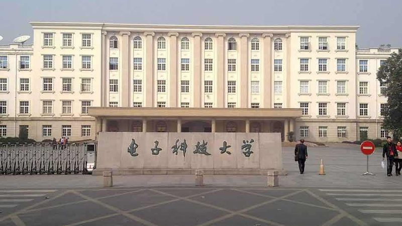 深圳电子代工：揭秘如何选择合适的代工公司