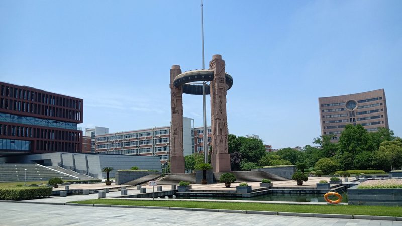 电子科技公司优缺点：揭秘行业背后的真相