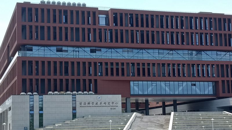 SMT贴片元器件分类标准解析：揭秘十大品牌背后的技术奥秘
